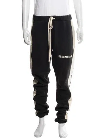 Pre-owned Essentials Sweatpants In Black