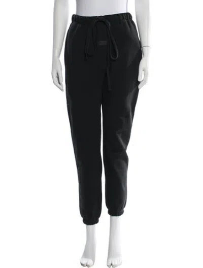 Pre-owned Essentials Sweatpants In Black