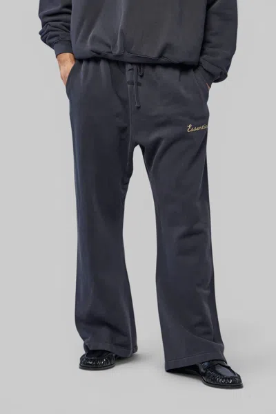 Essentials Training Classic Fit Flare Sweatpant In Black