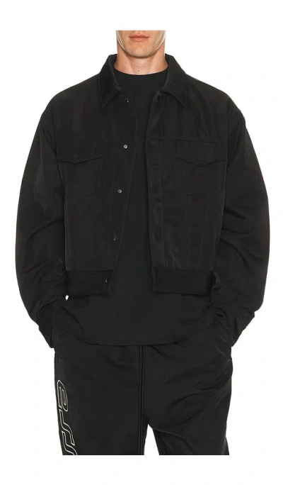 Essentials Trucker Jacket In Black