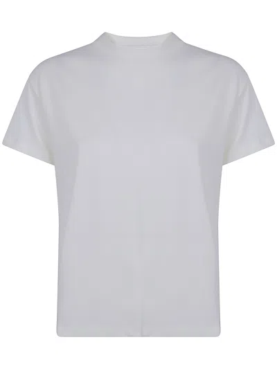 Essentials T-shirt Classic Fit "womens Classic Fit Tee" In White