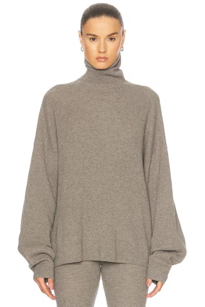 ESSENTIALS TURTLENECK SWEATER
