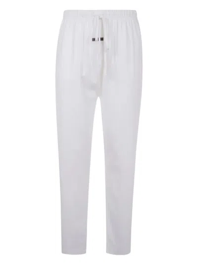 Essentials Women`s Relaxed Sweatpant