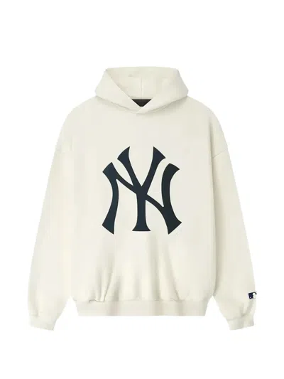Essentials X New York Yankees Logo-print Hoodie In Neutral