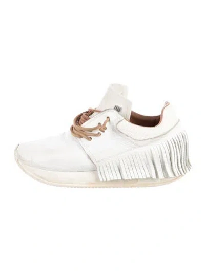 Pre-owned Esseutesse Leather Sneakers In White