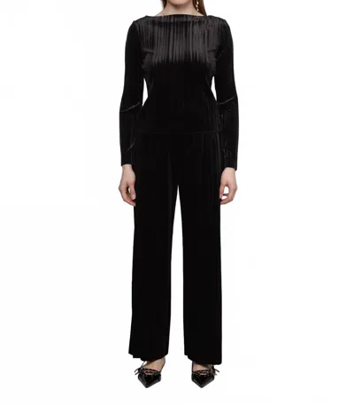 Esthé Women's Open Back Bow Velvet Top In Black