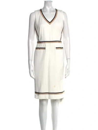 Pre-owned Etcetera V-neck Knee-length Dress In White