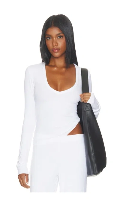 Éterne Butter Rib Long Sleeve V-neck Top In Yellow