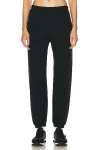 Éterne Classic Sweatpant In Black