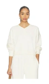 Éterne Cropped V-neck Sweatshirt In White