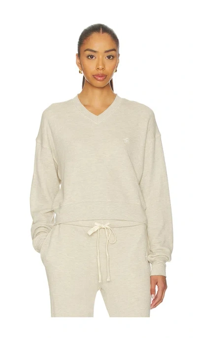 Éterne Cropped V-neck Sweatshirt In Neutral