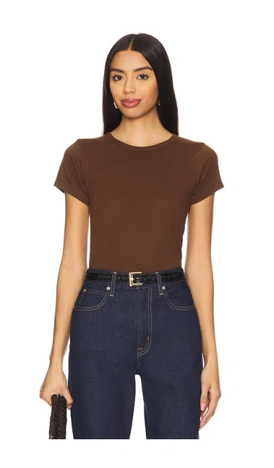 Éterne Fitted Crewneck Short Sleeve T-shirt In Brown