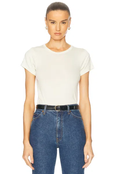 Éterne Fitted Crewneck Short Sleeve T-shirt In Cream