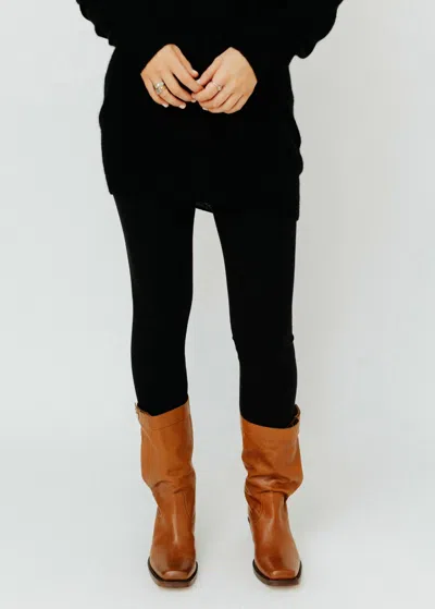 Éterne Highwaist Legging In Black