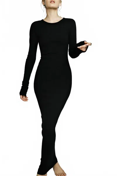 Éterne Long Sleeve Crew Maxi Dress In Black
