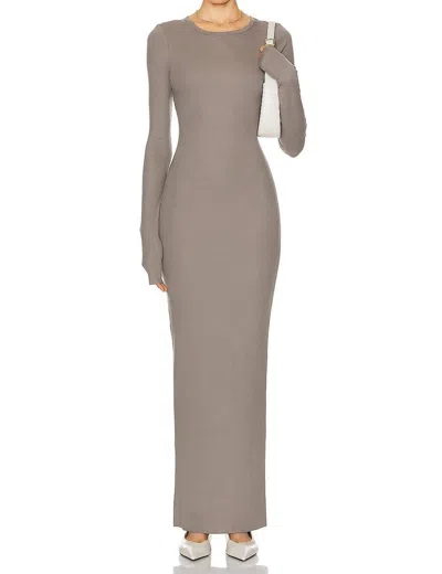Éterne Long Sleeve Crewneck Maxi Dress In Clay In Black