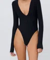 Éterne Eterne Long Sleeve Deep V Body Suit
