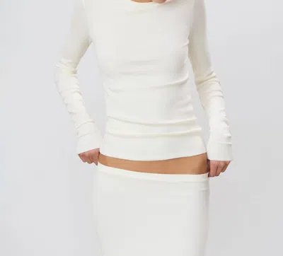 Éterne Long Sleeve Fitted Top In Cream In White