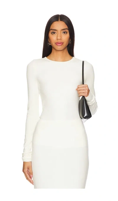Éterne Long Sleeve Fitted Top In White