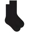 Éterne Lounge Socks In Black