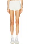 Éterne Silk Lane Short In White