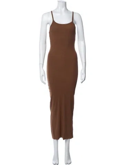 Pre-owned Éterne Scoop Neck Long Dress In Brown