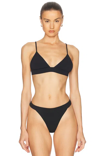 Éterne Triangle Bra In Black