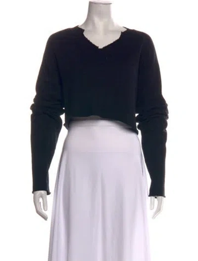 Pre-owned Éterne V-neck Sweater In Black