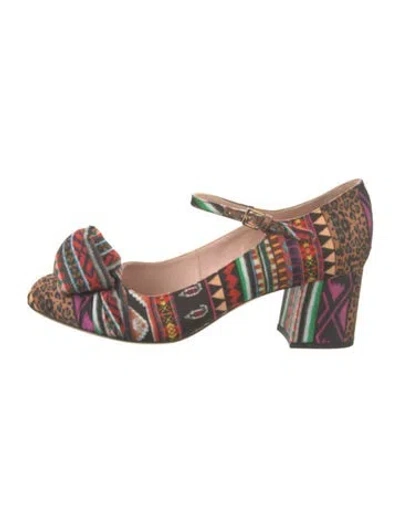 Pre-owned Etro Satin Printed Pumps In Multi