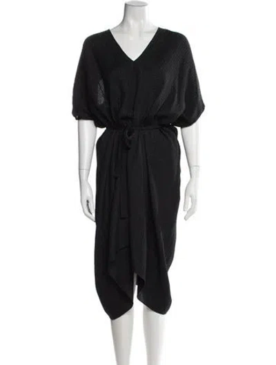 Pre-owned Etro Silk Midi Length Dress In Black