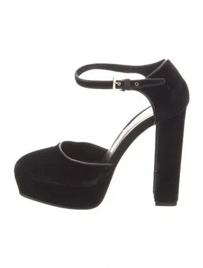 Pre-owned Etro Velvet Pumps In Black