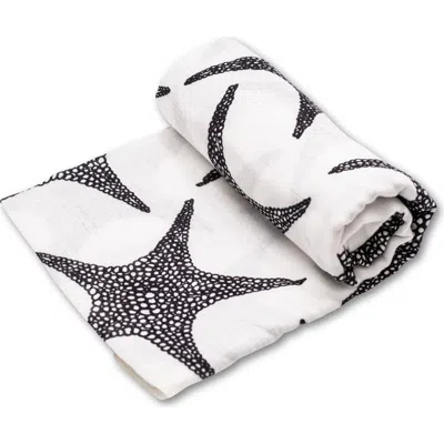 Etta Loves Xl Starfish Sensory Organic Cotton Muslin Blanket In Black And White