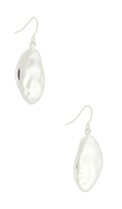 Ettika Hammered Oval Drop Earrings In Metallic Silver