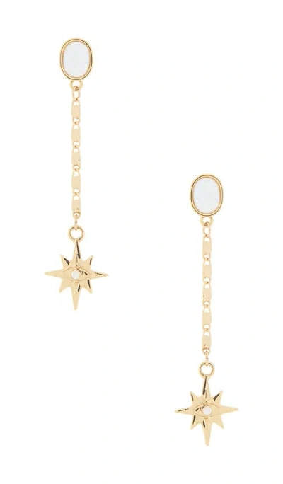 Ettika In Metallic Gold.
