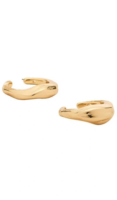 Ettika Liquid Lux Ear Cuff In Gold