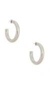 Ettika Medium Thick Classic Hoops In Metallic