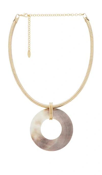 Ettika Halskette Shell Donut Pendant Flex Chain In Metallic Gold