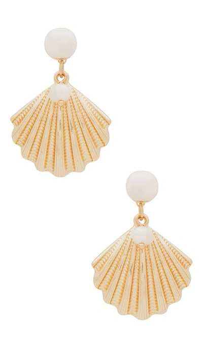 ETTIKA SHELL EARRING