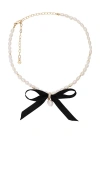 Ettika Velvet Bow Statement Pearl Choker In 블랙