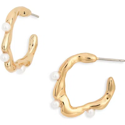 Ettika Wavy Faux Pearl Hoop Earrings In Gold