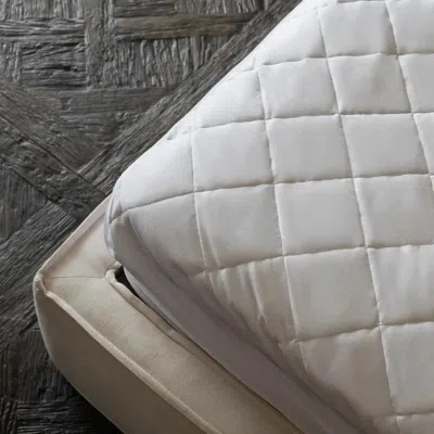 Ettitude Cleanbamboo® Mattress Protector In White