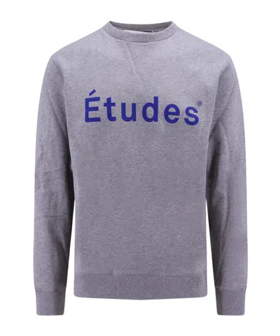 Etudes Studio Etudes Logo Printed Long Sleeved Sweatshirt In Gray