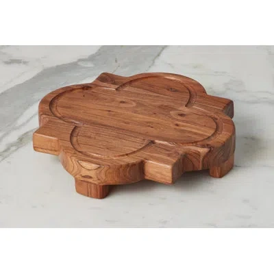 Etúhome Cathedral Carving Board: Quatrefoil Groove In Brown