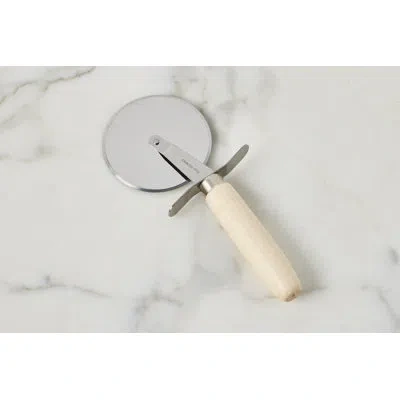 Etúhome Italian Pizza Cutter, Beechwood In Silver