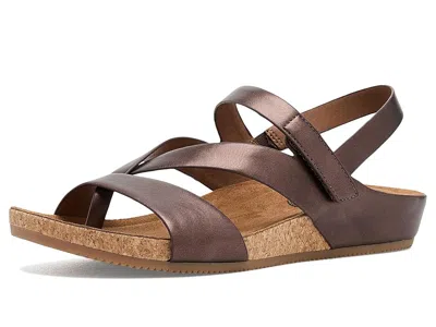 Eurosoft Gianetta Women's Shoes Copper: 7.5 B - Medium, Synthetic In Brown