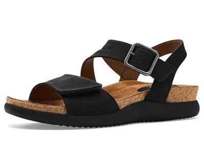 Eurosoft Halle In Black