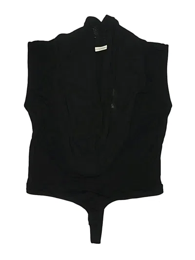 Eva Mendes By New York & Company Sleeveless Blouse In Black
