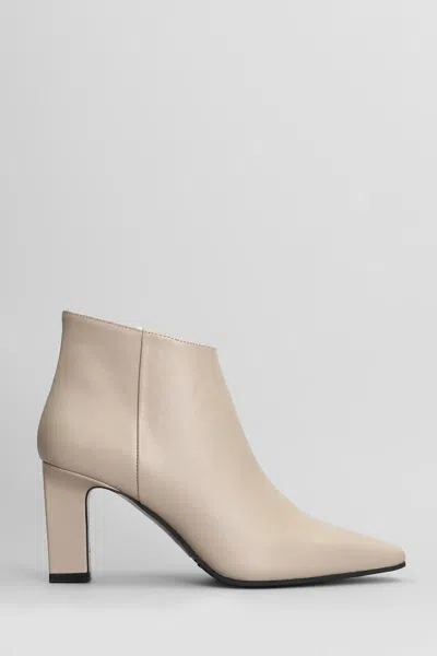 Evaluna High Heels Ankle Boots In Beige