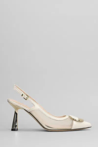 Evaluna Pumps