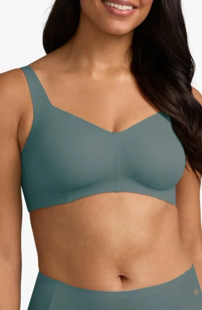 Evelyn & Bobbie Beyond Wireless Bra In Blue